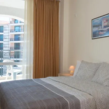 Karolina Vacation Daire Sunny Beach