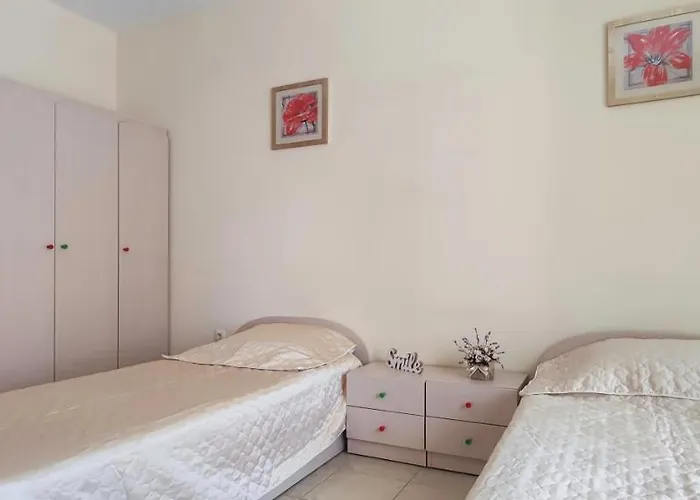 South Vacation ساني بيتش